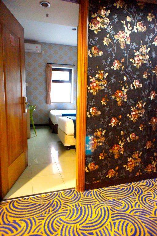 Mine Home Hotel Bandung Exterior photo